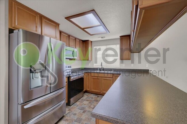 Building Photo - 6359 Edgewood Way