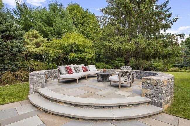 Building Photo - 0 Brooks Rd