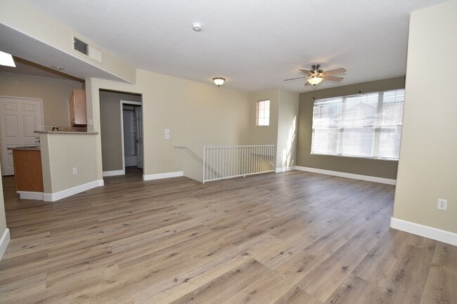 Building Photo - BEAUTIFUL 2 BED, 2 BATH CONDO AT MORGYN RI...