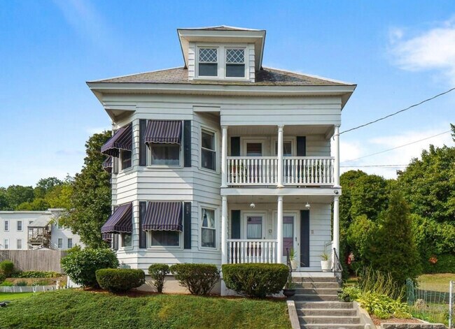 Primary Photo - 11 Providence St