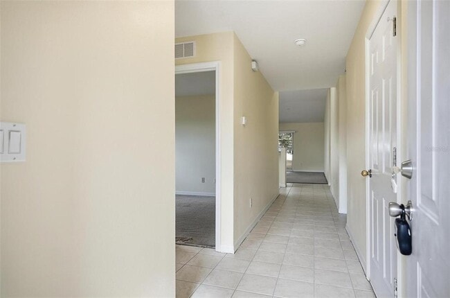 Building Photo - 166 Plainview Dr