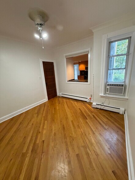 Building Photo - 389 Woodlawn Ave