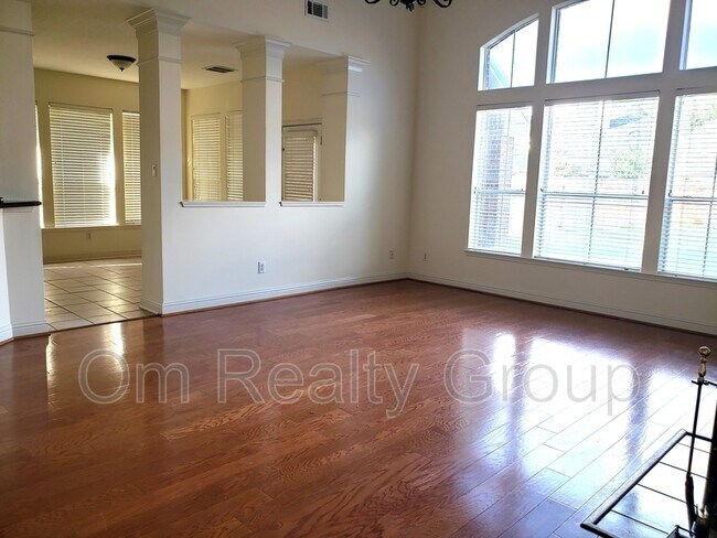 Building Photo - 5319 Ashley Way Ct