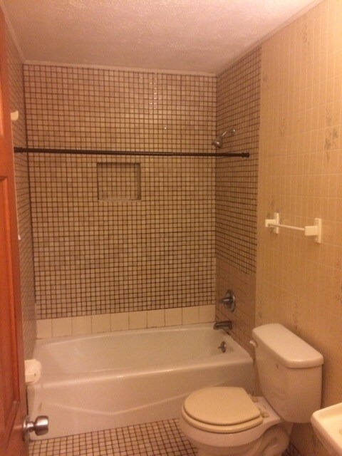 Building Photo - 155b Clement St