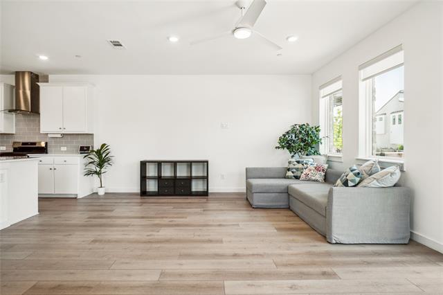 Building Photo - 3811 Rosemont Dr