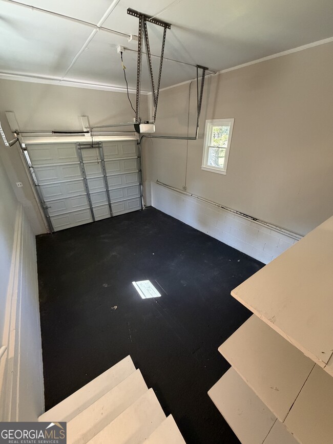 Building Photo - 2385 Porter Springs Rd