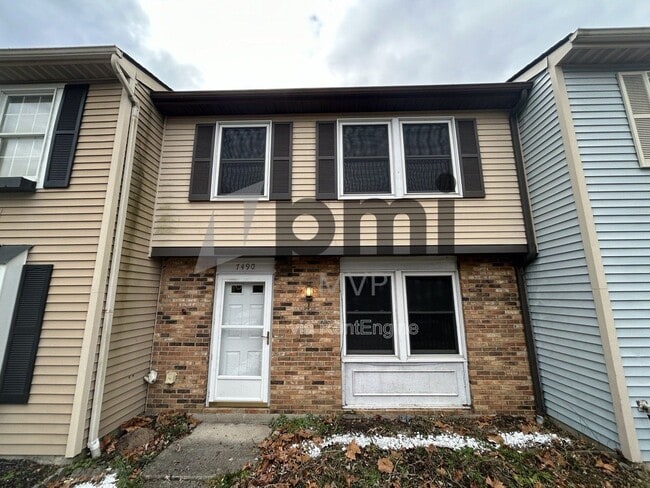 Building Photo - 7490 Stonetrail Way