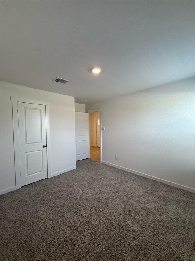 Building Photo - 30703 Skye Villa Ln