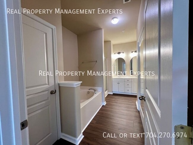 Building Photo - 18711 Ruffner Dr