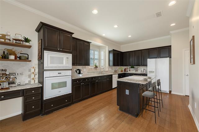 Building Photo - 3704 Roxbury Ln