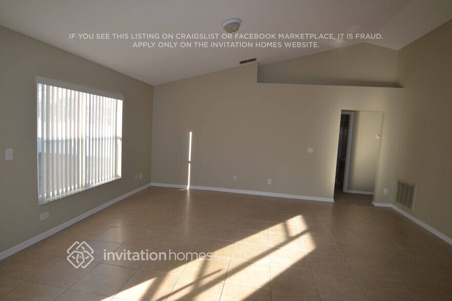 Building Photo - 364 Marquee Dr