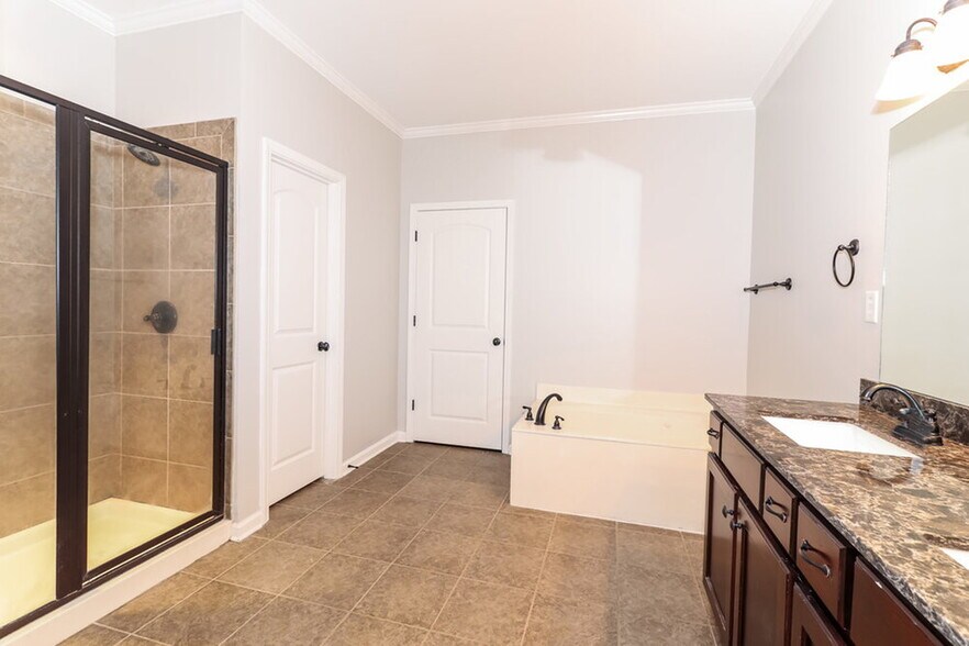 Building Photo - 2936 Boffin Dr