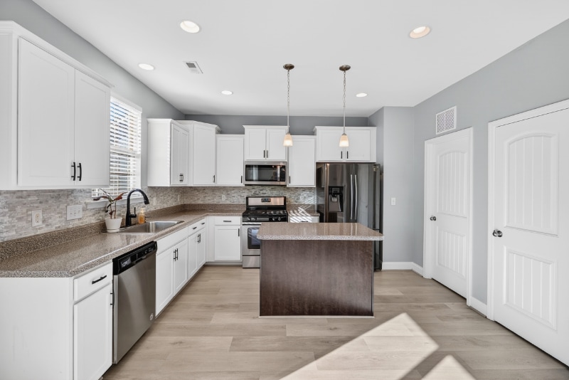 Building Photo - 3325 Lacewing Dr