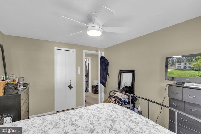 Building Photo - 9713 Velilla Rd