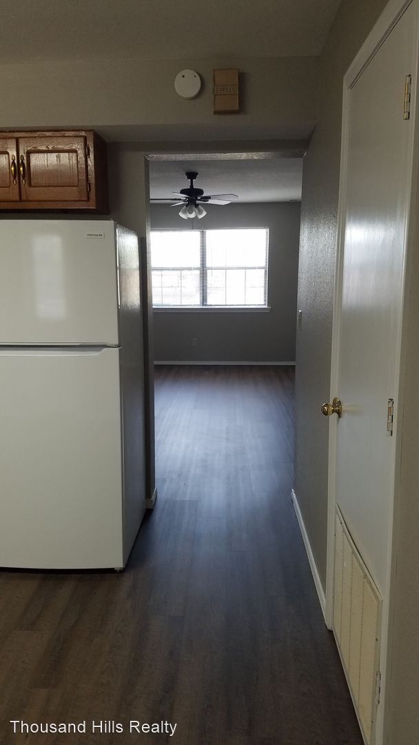 Building Photo - 2 br, 1 bath House - 1101 BIRD ROAD APT # 11