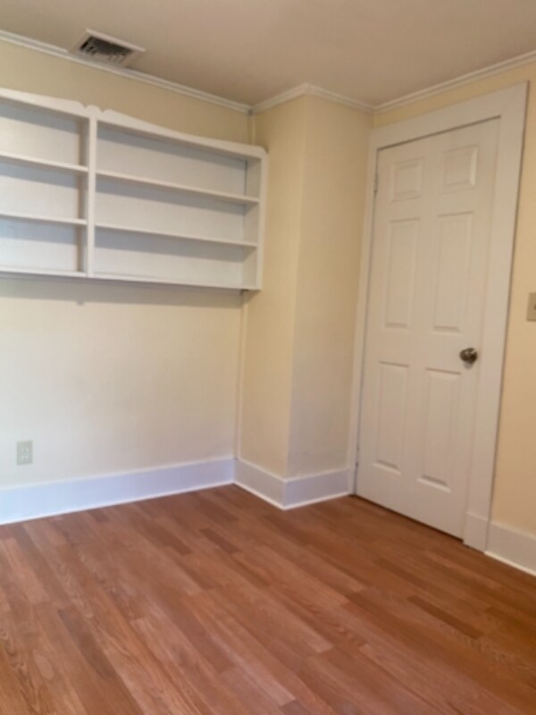 Building Photo - 134 School St