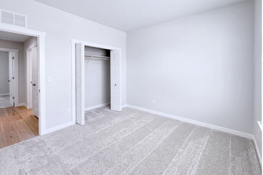Building Photo - 10539 W Teratai St