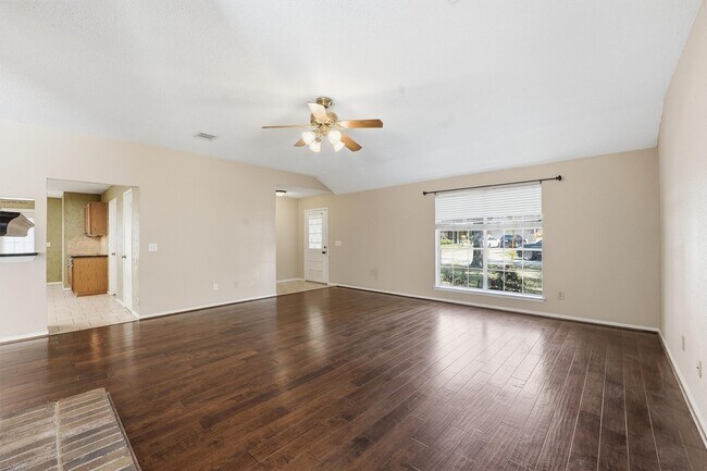 Building Photo - 17219 Kettle Creek Dr