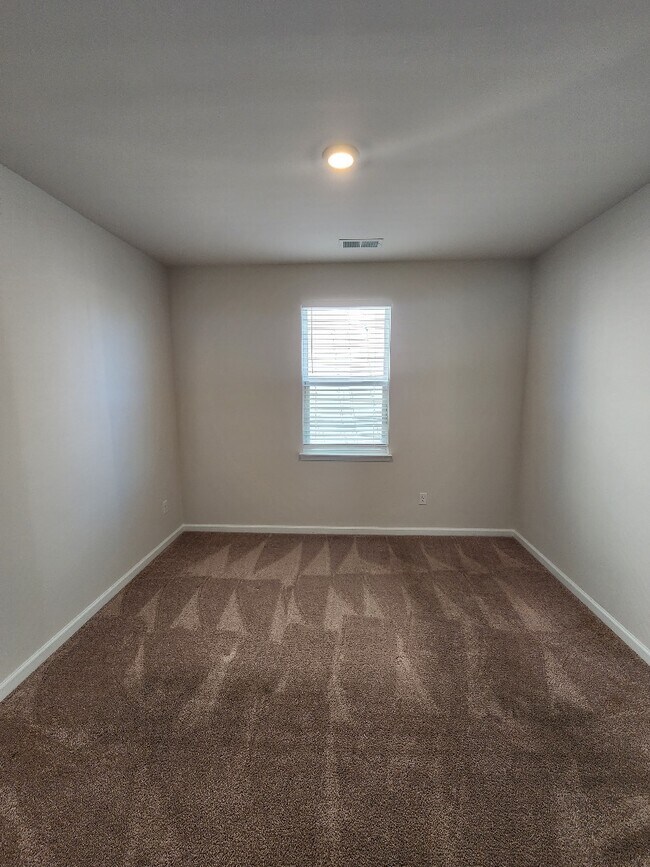 Building Photo - 3537 Bells Lk Cir