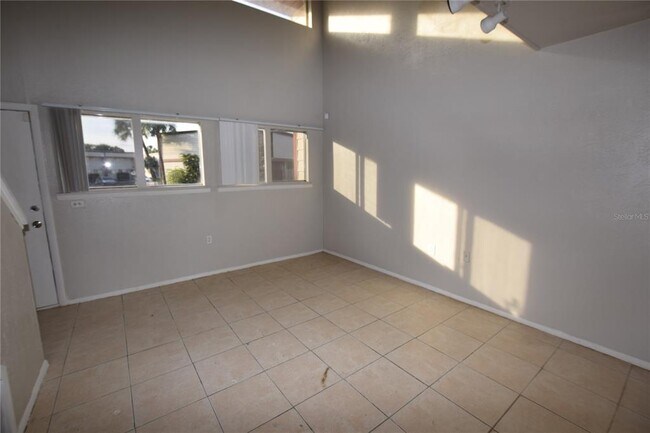 Building Photo - 3916 Crayrich Cir