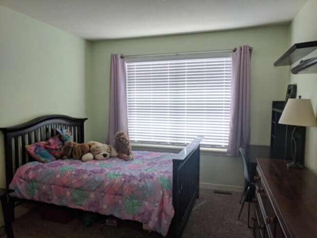 Building Photo - 9153 Sagebrush Trail