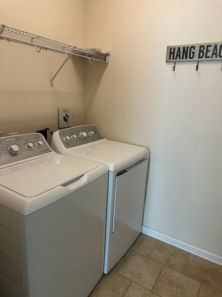 Building Photo - 10 Creekstone Dr