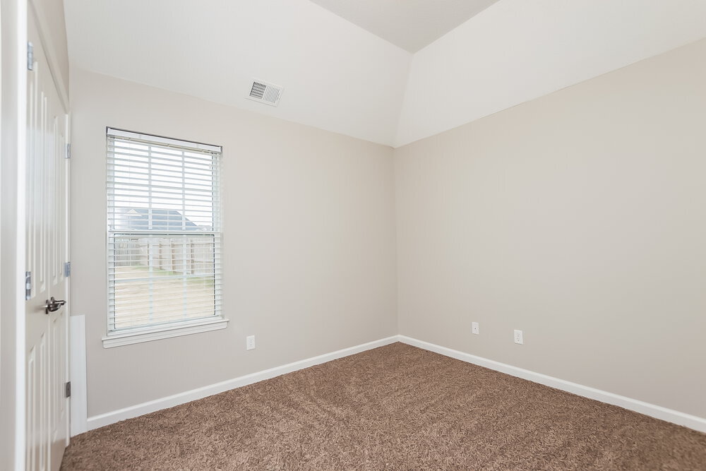 Building Photo - 8332 Pinnacle Dr