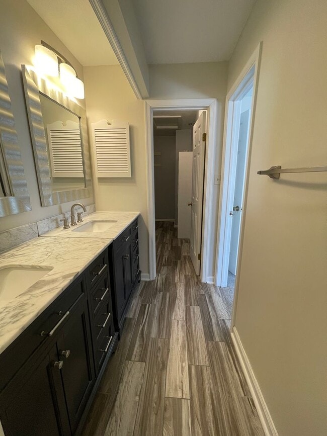 Building Photo - Kempsville Lake