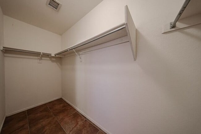 Building Photo - MOVE IN SPECIALS!! Lovely 4-bedroom, 2-bat...