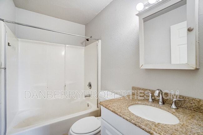 Building Photo - 3629 Turret Green Dr