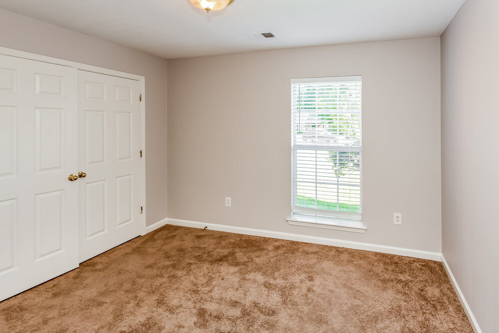 Building Photo - 10894 Carter Ln Cove