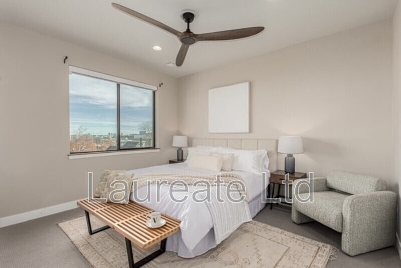 Building Photo - 3207 Shoshone St