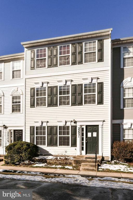 Building Photo - 22931 Fleet Terrace