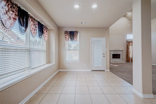 Building Photo - 8926 Silent Hills Ln