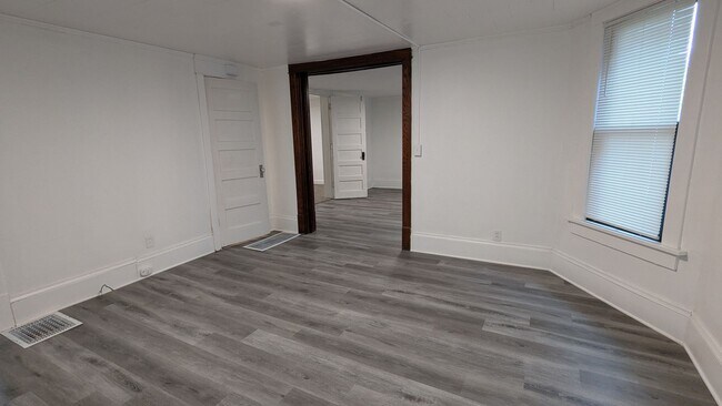 Building Photo - Daisy Lane Investment Group, LLC (916 6th St)