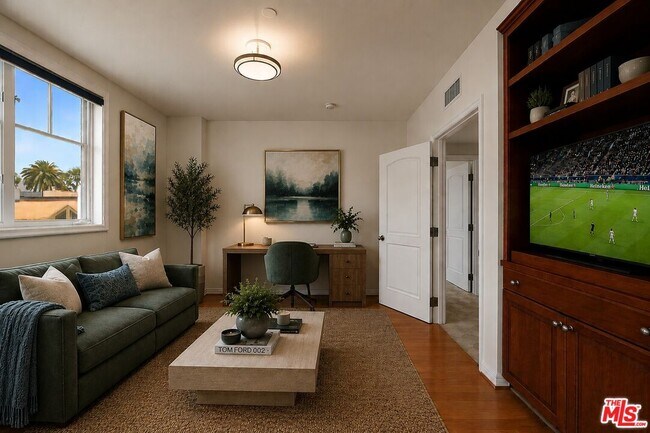 Building Photo - 430 N Oakhurst Dr