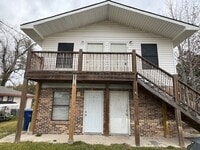 Building Photo - Efficiency Downstairs Apartment in Sulphur, La