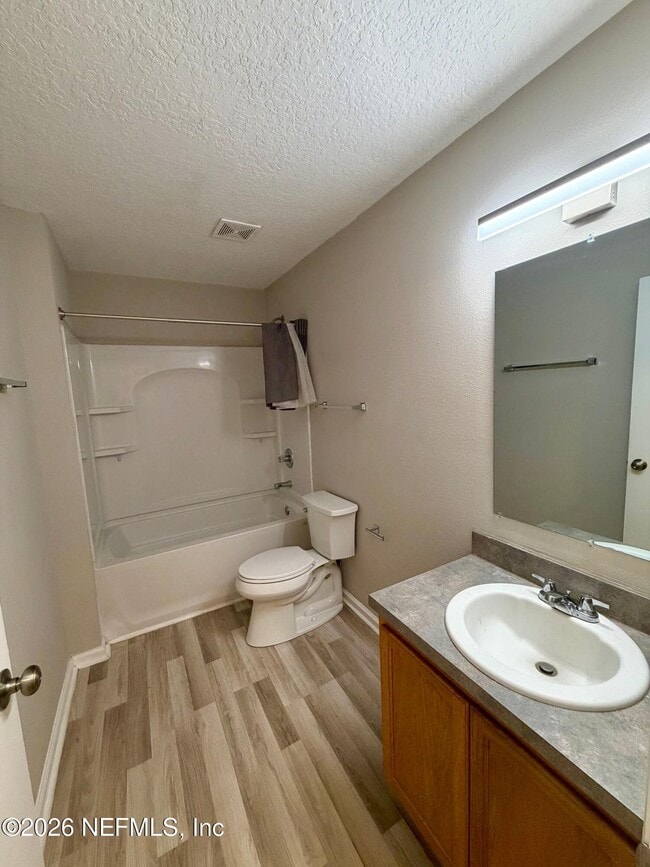 Building Photo - 230 Cezanne Cir