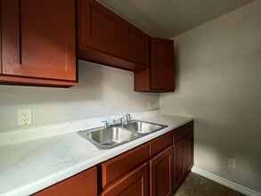 Building Photo - 1309 Keats St