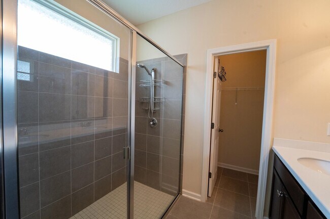 Building Photo - 543 Aventurine Ave