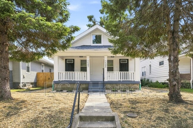 Building Photo - 1545 E Legrande Ave