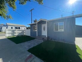 Building Photo - 340 Sespe Ave