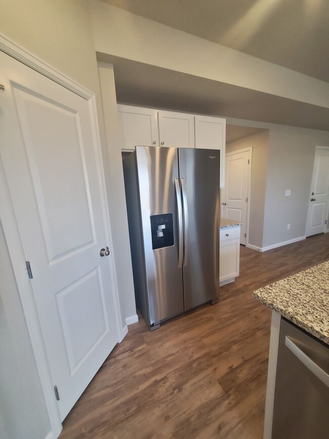 Building Photo - Beautiful and Spacious 3BR House in Freder...
