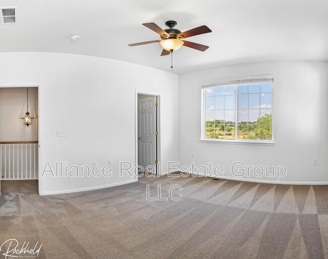 Building Photo - 16046 E Geddes Ln