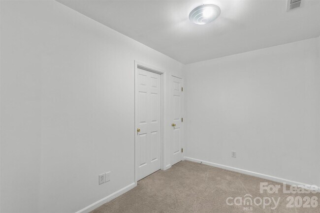 Building Photo - 11022 Garden Oaks Ln