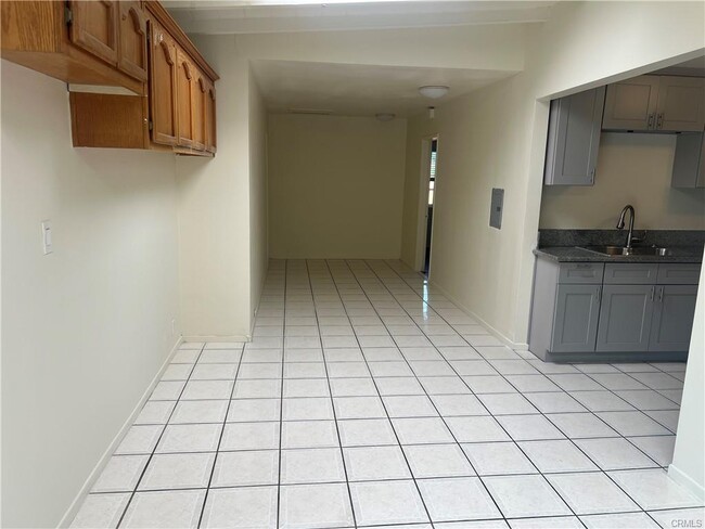 Building Photo - 7357 Darby Ave