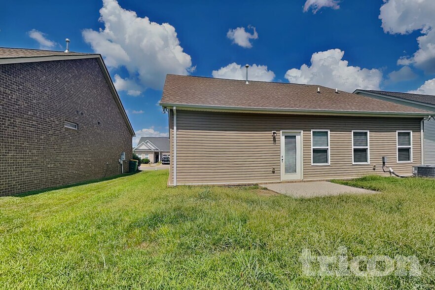 Building Photo - 198 Telavera Dr