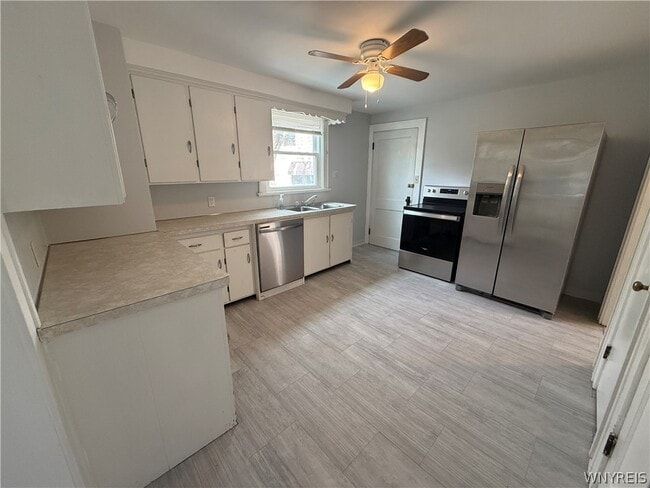 Building Photo - 1035 Oliver St