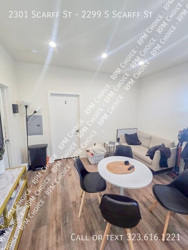 Building Photo - 2301 Scarff St