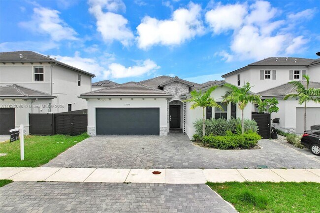 Primary Photo - 12735 SW 211th St